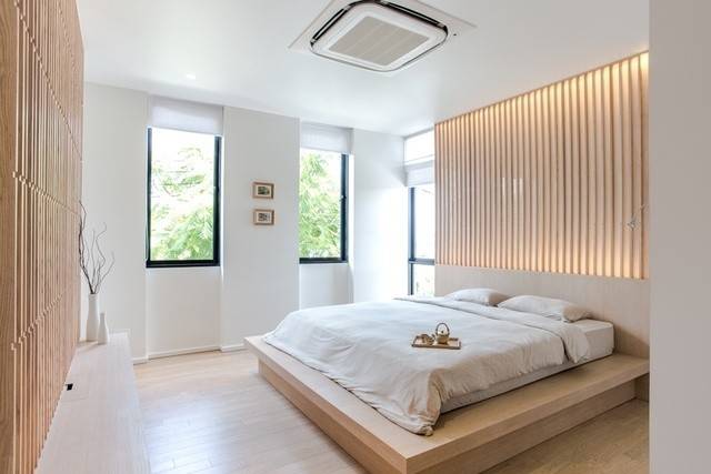 built-in japanese style bedroom